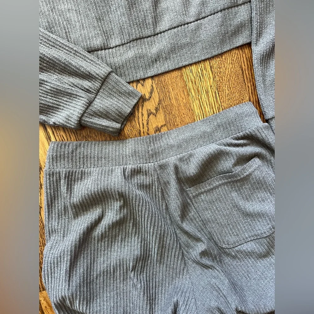 Ali Muse Ribbed Hoodie & Jogger Set - Picture 10 of 10